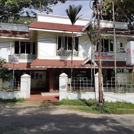 Casa Linda Hotel Коччи Экстерьер фото