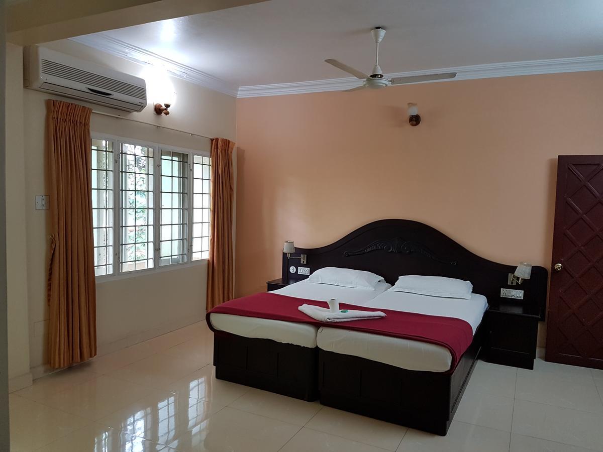Casa Linda Hotel Коччи Экстерьер фото