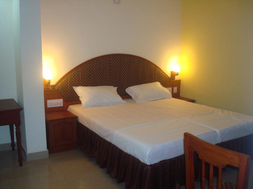 Casa Linda Hotel Коччи Экстерьер фото